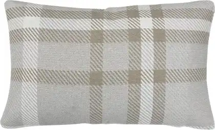 Tartan Accent Throw Pillow: Timeless Outdoor Style & Comfort